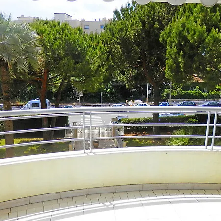 Golden Gates Cannes